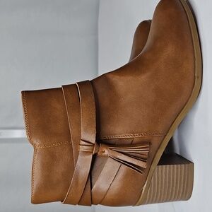 Style & Co Women's Catrionaa Dress Bootie Cognac Size 8M NWT